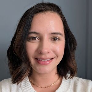 Meet your Posher, Mia